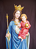 Madonna della Luna, Madonna ausiliatrice dettaglio in legno di cirmolo scolpita a mano dallo scultore Helmut Perathoner